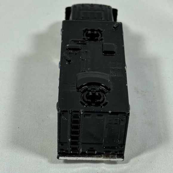 World Space Agency‎ Toy Truck - Black and Green - Picture 4 of 5